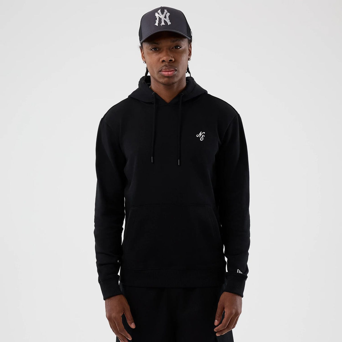 New Era Street Graphic Black Pullover Hoodie-zelvios