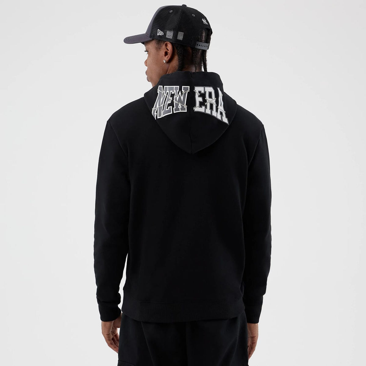 New Era Street Graphic Black Pullover Hoodie-zelvios