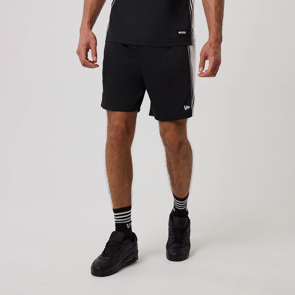 New Era Mesh Black Oversized Shorts-zelvios
