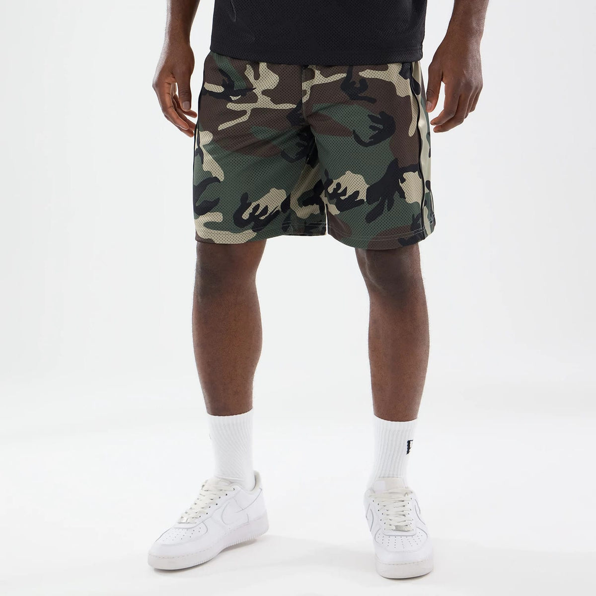 New Era Bermuda 6 Day Camo Oversized Shorts-zelvios