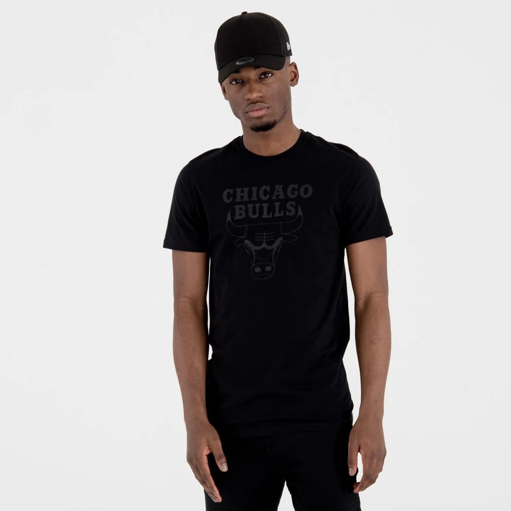 Chicago Bulls NBA Regular Black On Black T-Shirt-zelvios