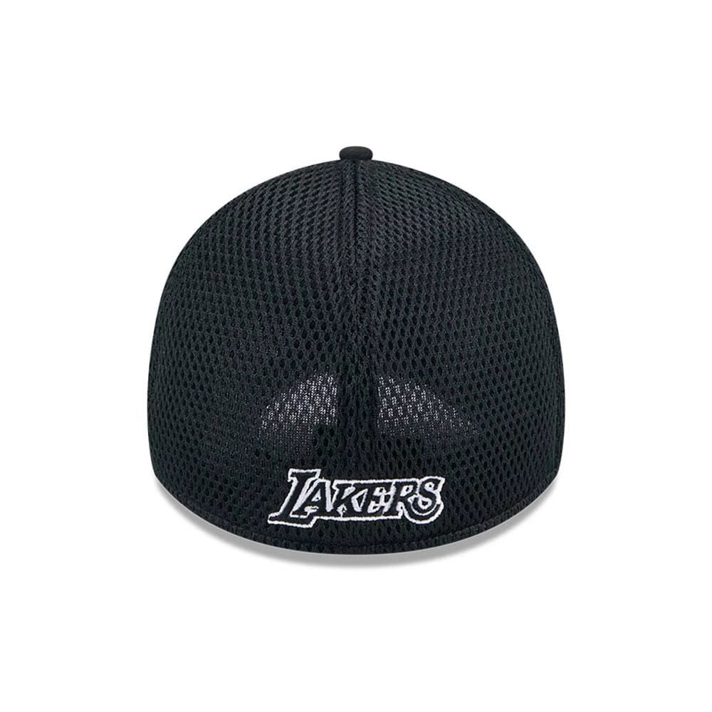 LA Lakers NBA Evergreen Neo Black 39THIRTY Stretch Fit Cap-zelvios