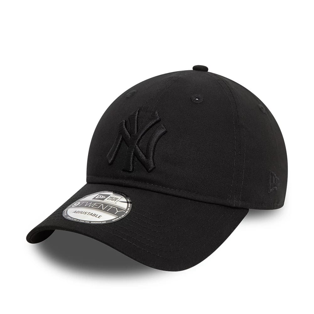 New York Yankees League Essential Black On Black 9TWENTY Adjustable Cap-zelvios