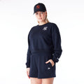 New York Yankees Womens MLB League Essential Black Crop Crew Neck Sweatshirt-zelvios
