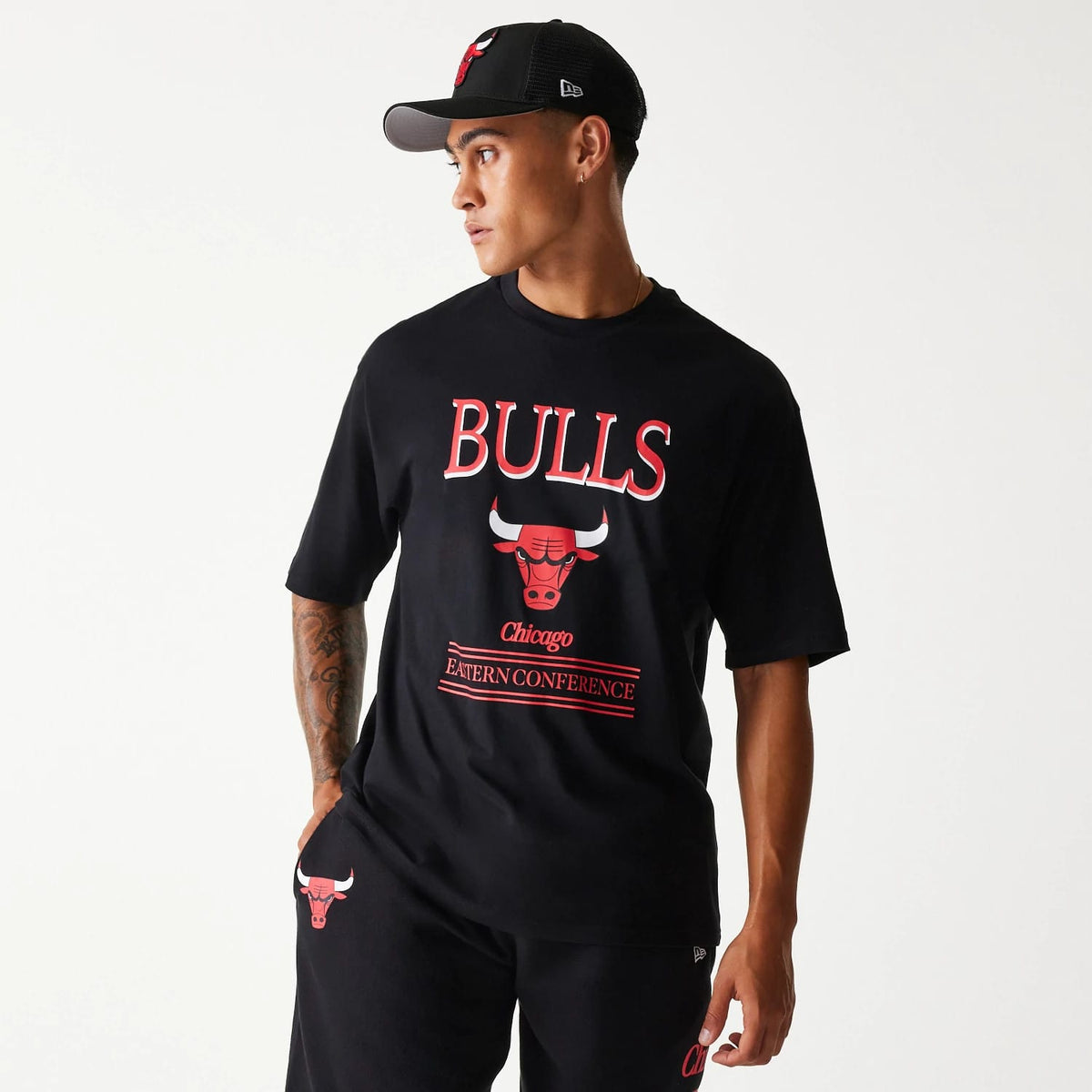 Chicago Bulls NBA Team Graphic Black Oversized T-Shirt-zelvios