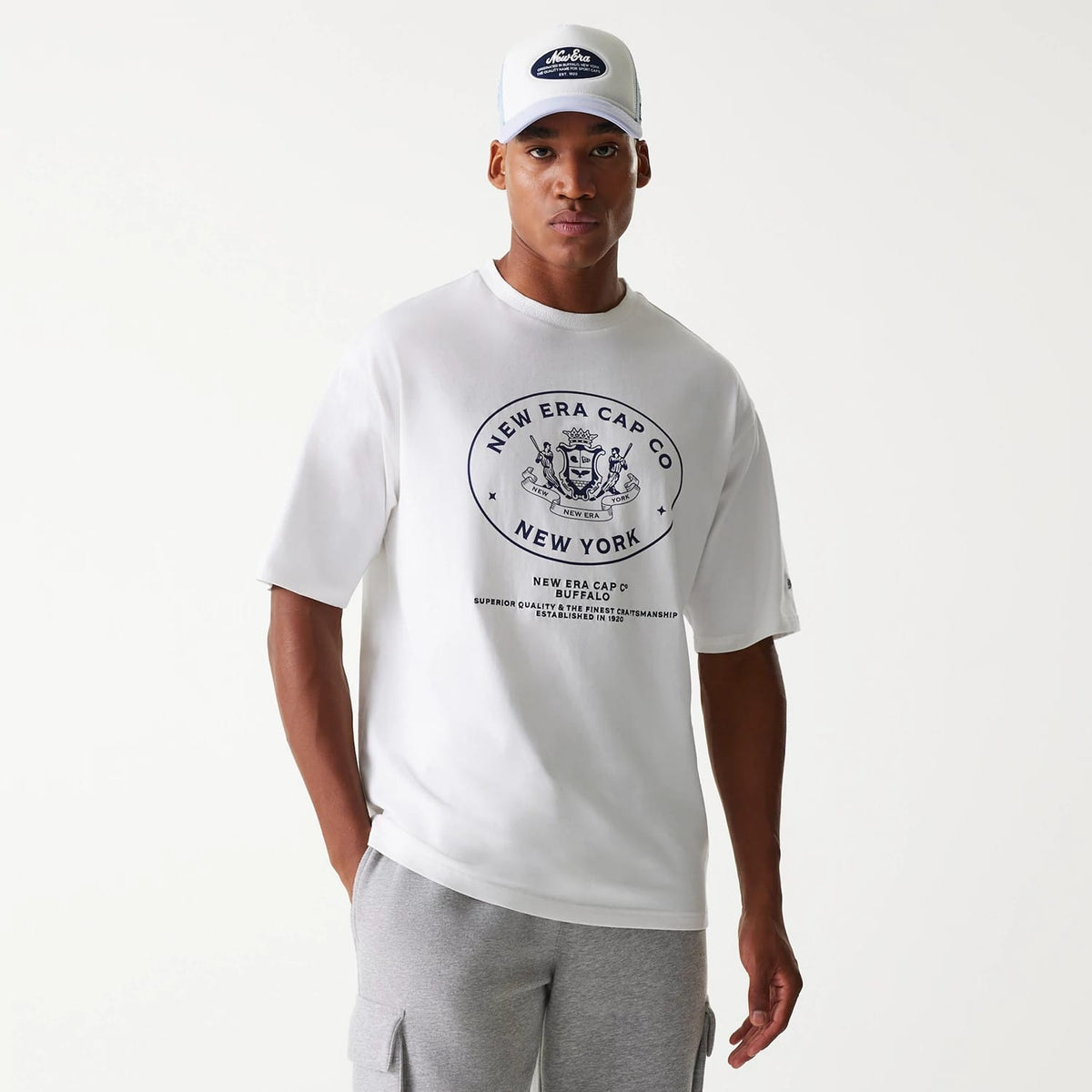New Era Crest White Oversized T-Shirt-zelvios
