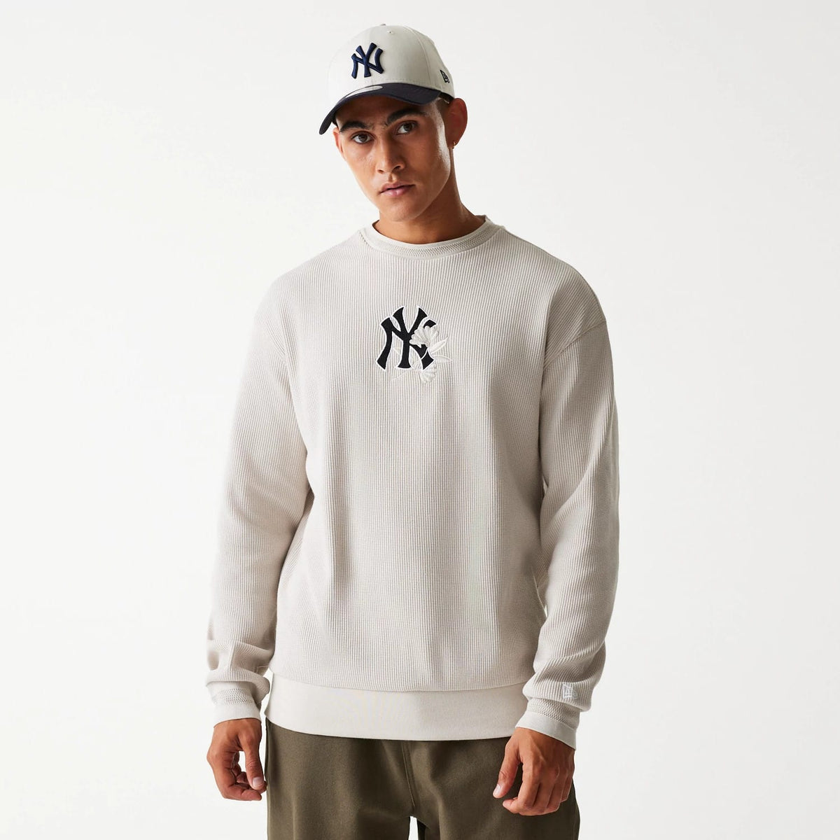 New York Yankees MLB Waffle Cream Oversized Crew Neck Sweater-zelvios