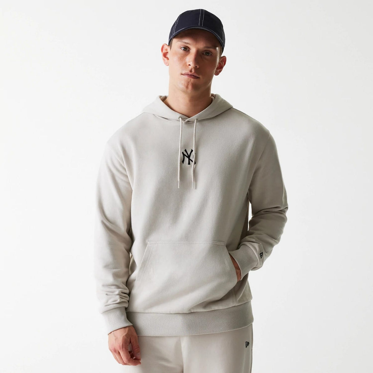 New York Yankees MLB League Essential Midi French Terry Cream Oversized Pullover Hoodie-zelvios