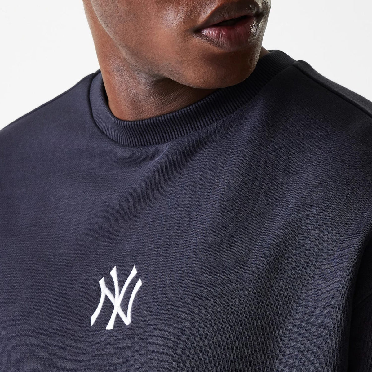 New York Yankees MLB League Essential French Terry Navy Crew Neck Sweater-zelvios