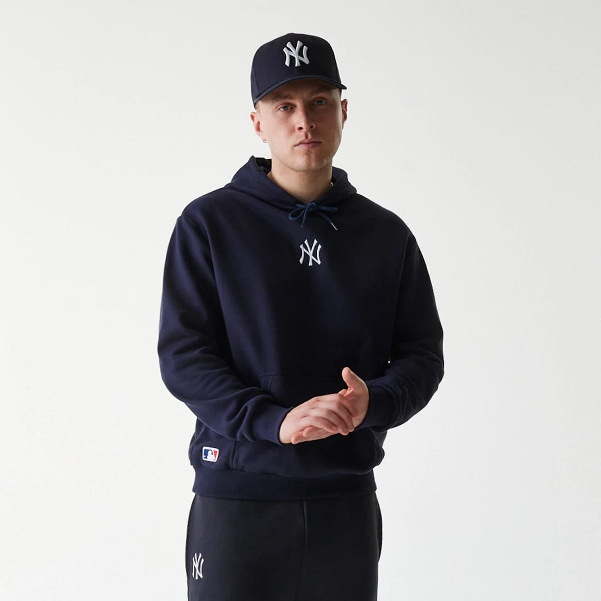 New York Yankees MLB League Essential Navy Oversized Pullover Hoodie-zelvios