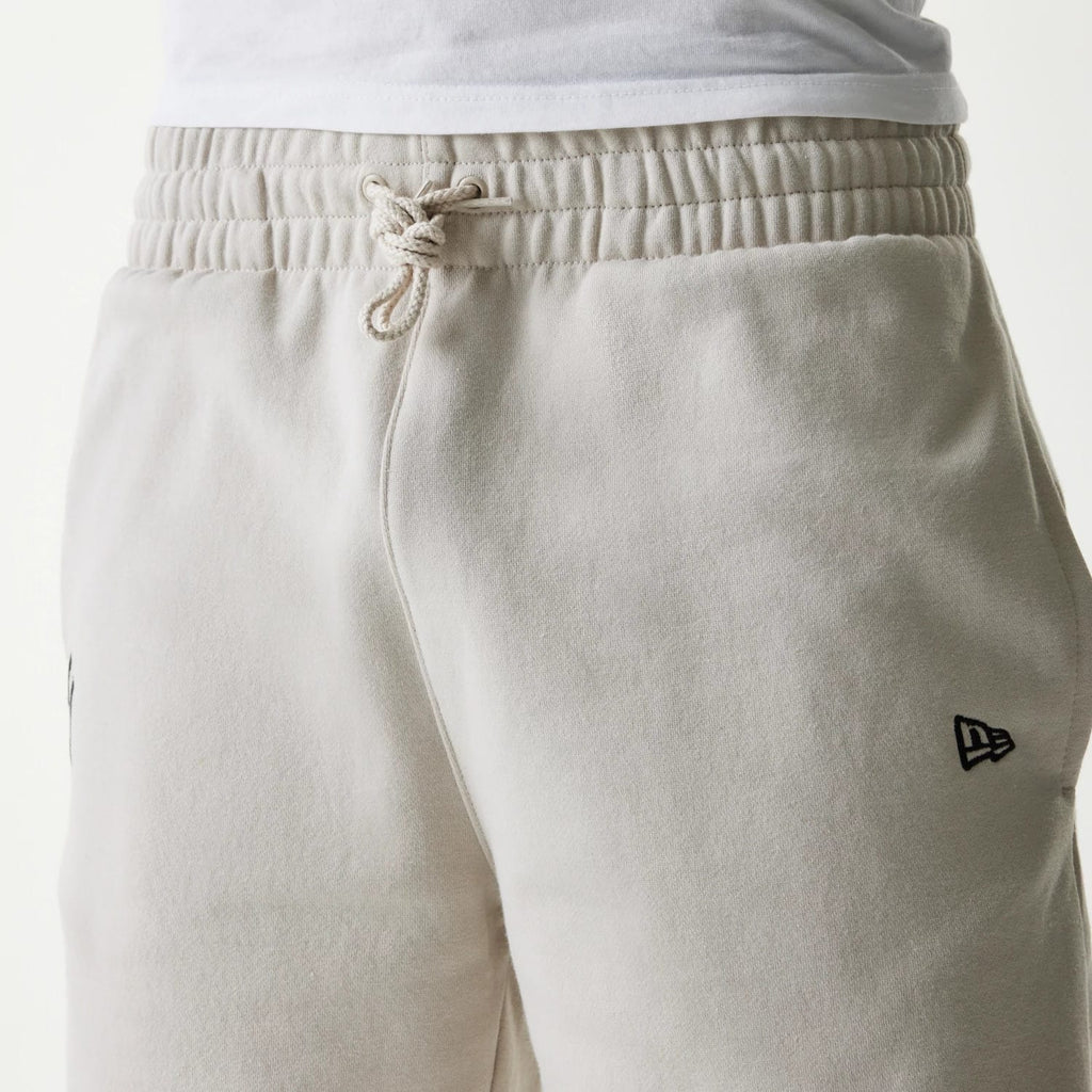 New York Yankees MLB League Essential Midi Cream Shorts-zelvios