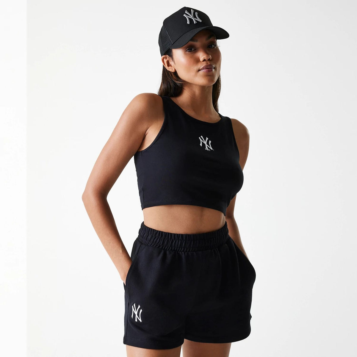 New York Yankees Womens MLB Midi League Essential Black Shorts-zelvios