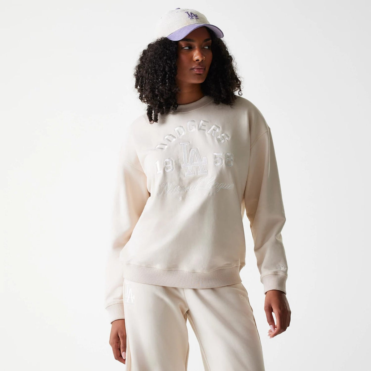 LA Dodgers Womens MLB Tonal Graphic Light Beige Oversized Crew Neck Sweater-zelvios