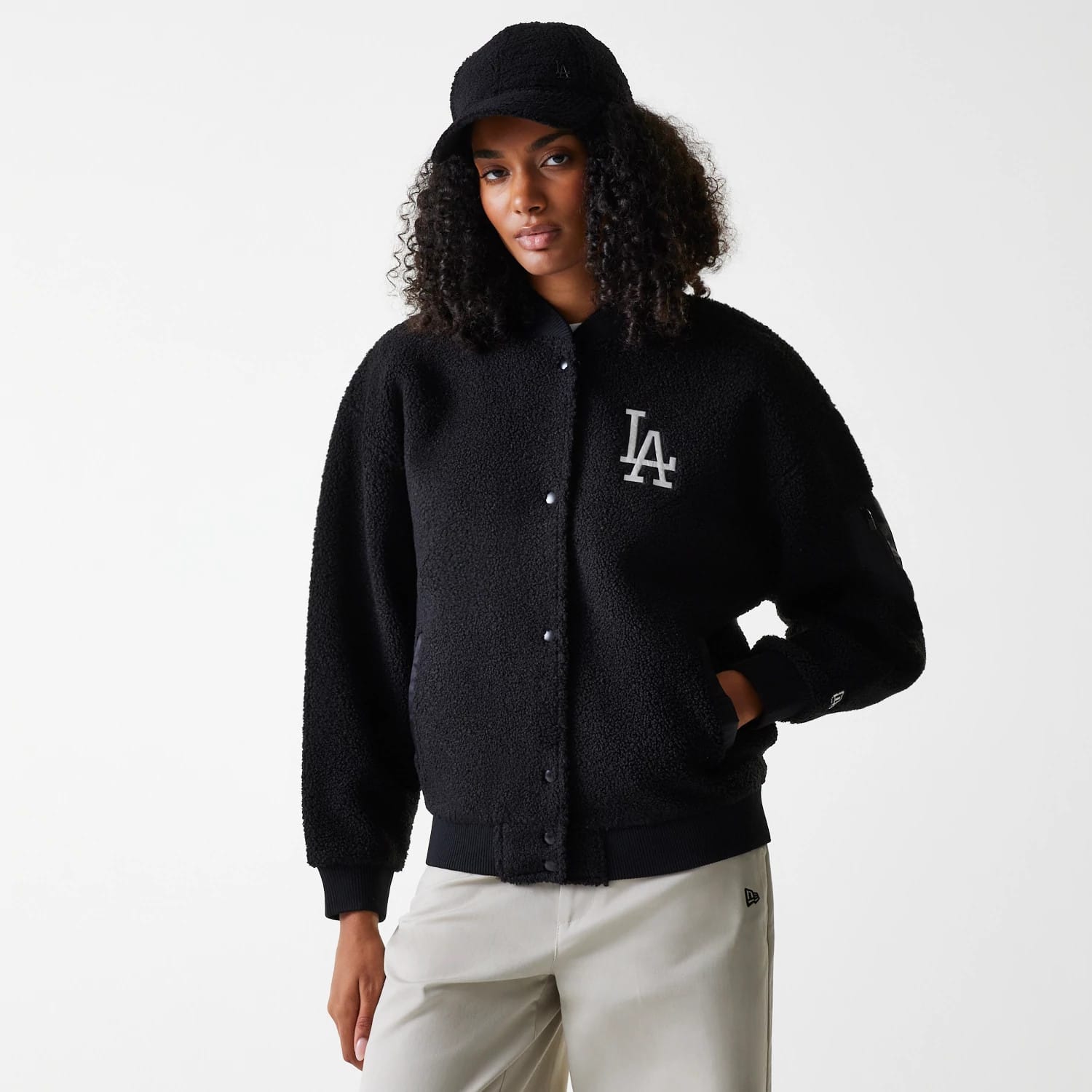 LA Dodgers Womens MLB Black Oversized Sherpa Bomber Jacket-kentox