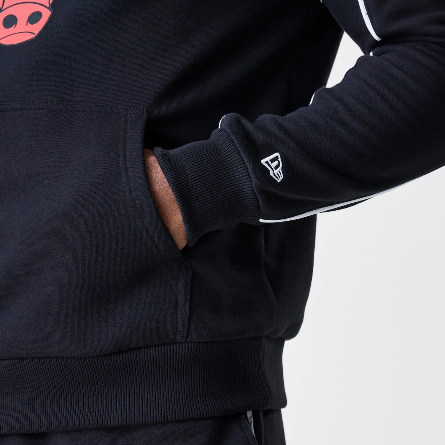 Chicago Bulls NBA Piping Stripe Black Oversized Pullover Hoodie-kentox