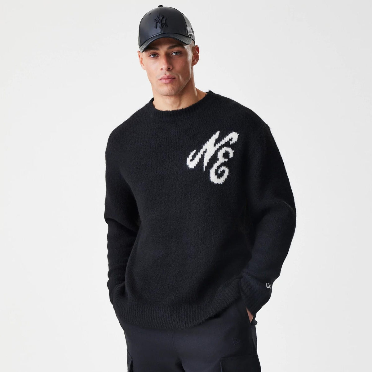 New Era Knit Black Knitted Sweater-zelvios