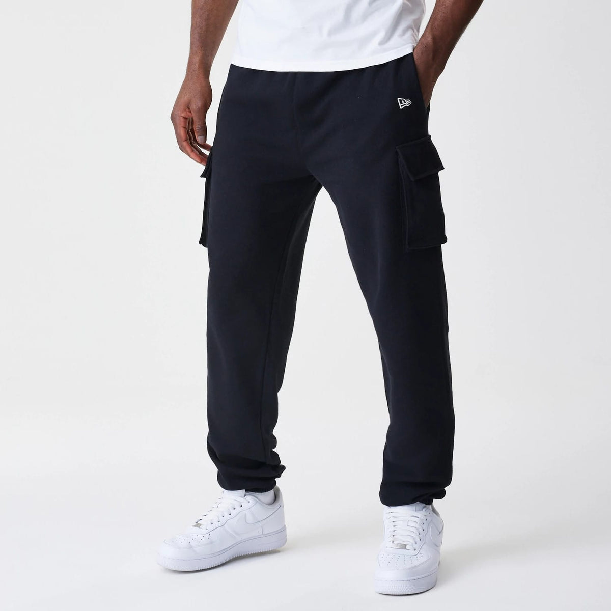 New Era Cargo Black Joggers-zelvios