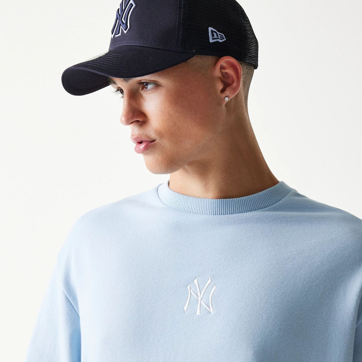 New York Yankees MLB Midi Pastel Blue Oversized Crew Neck Sweater-zelvios