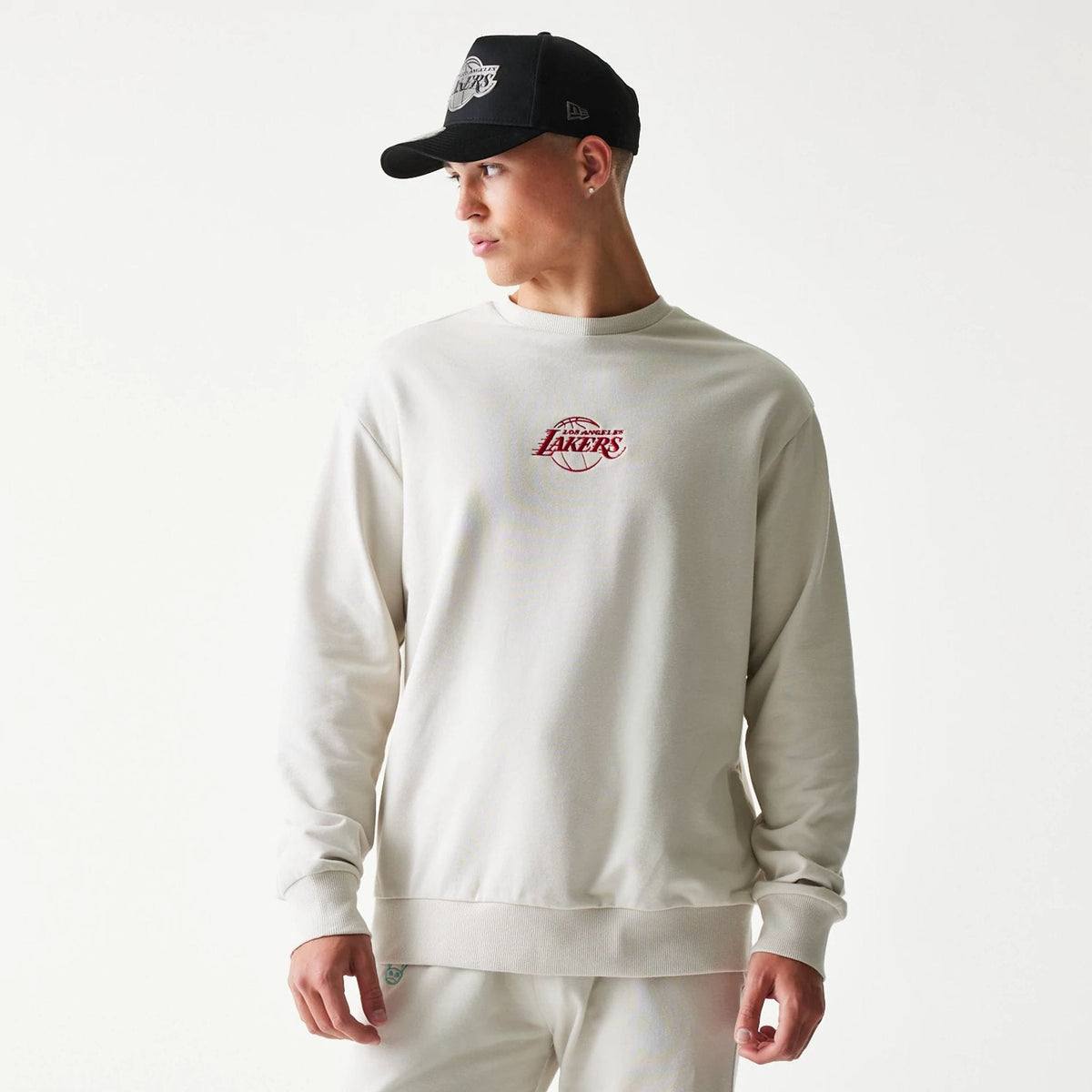LA Lakers NBA Cream Oversized Crew Neck Sweater-zelvios