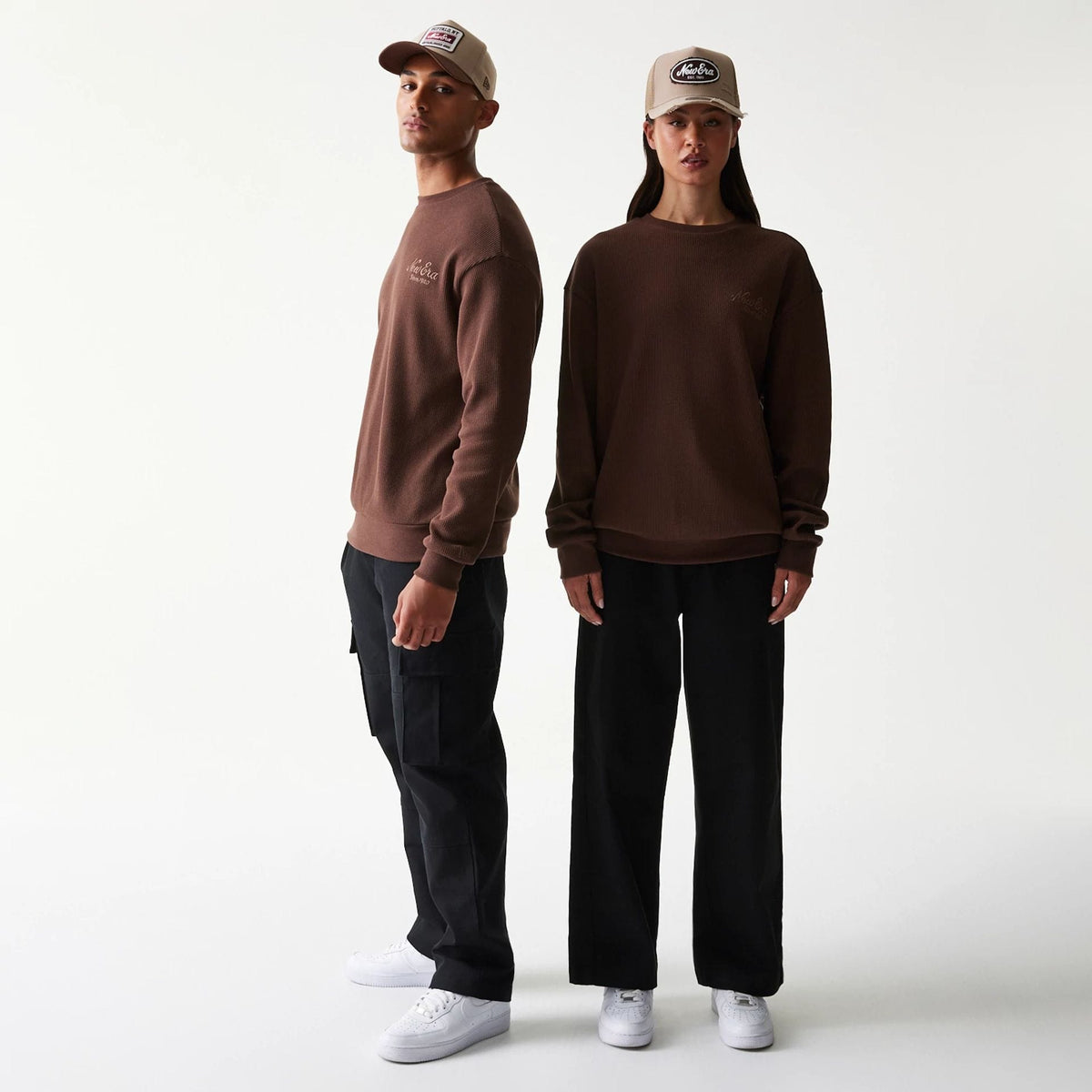 New Era Script Waffle Brown Crew Neck Sweater-zelvios