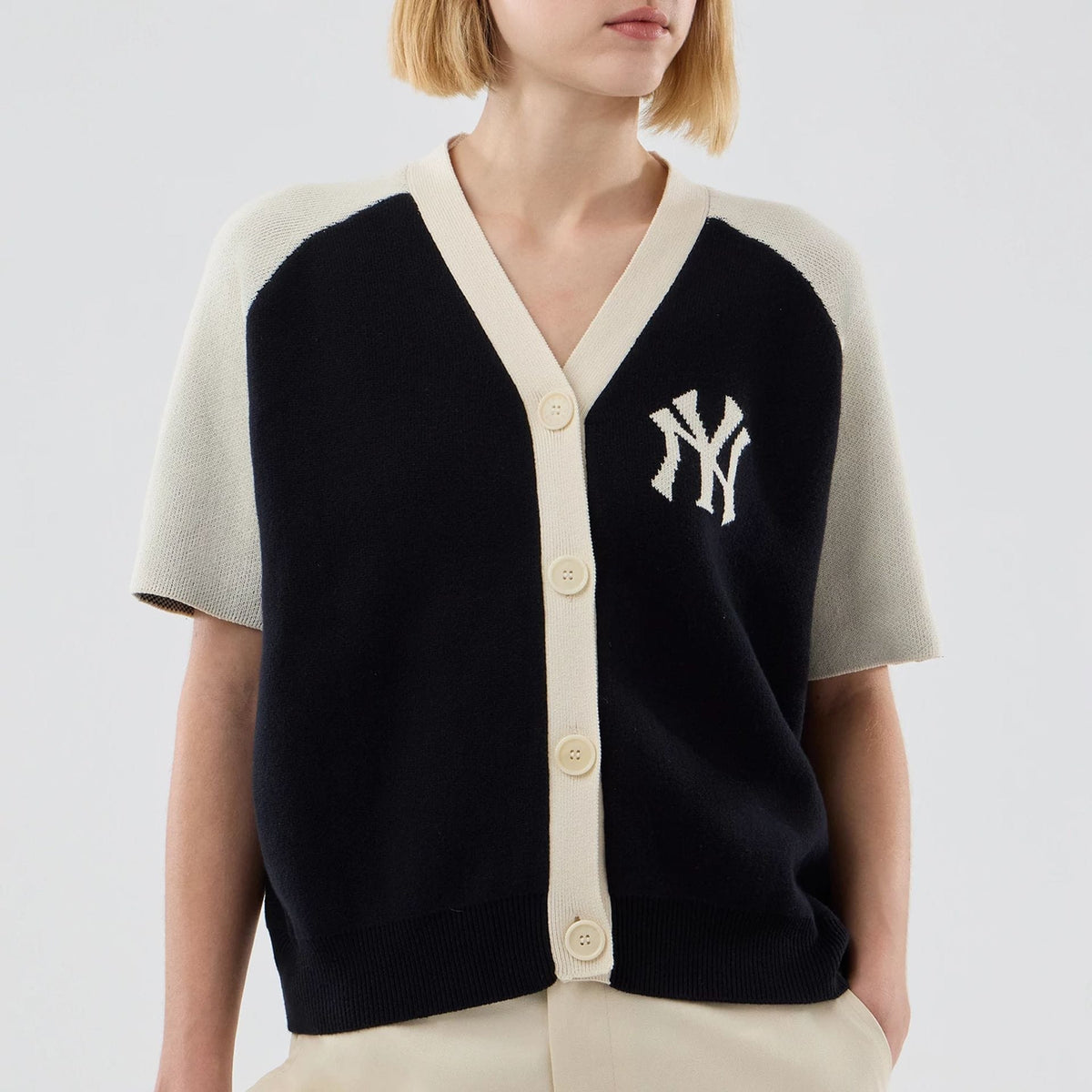 New York Yankees Womens MLB Knit Stripe Black Short Sleeve Cardigan-zelvios