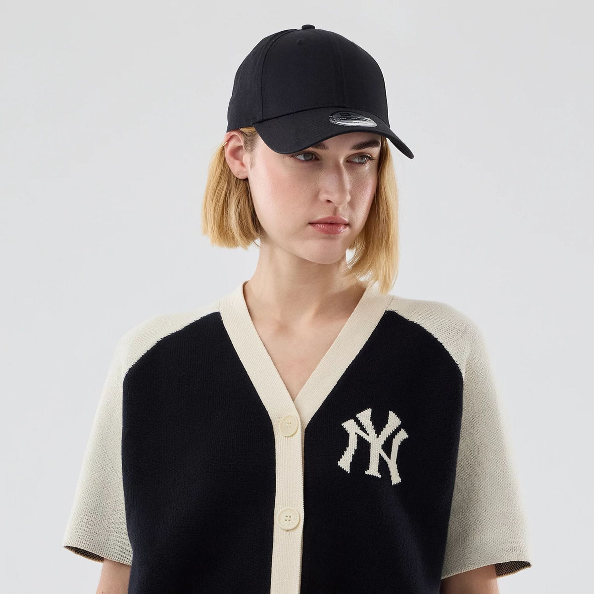 New York Yankees Womens MLB Knit Stripe Black Short Sleeve Cardigan-zelvios