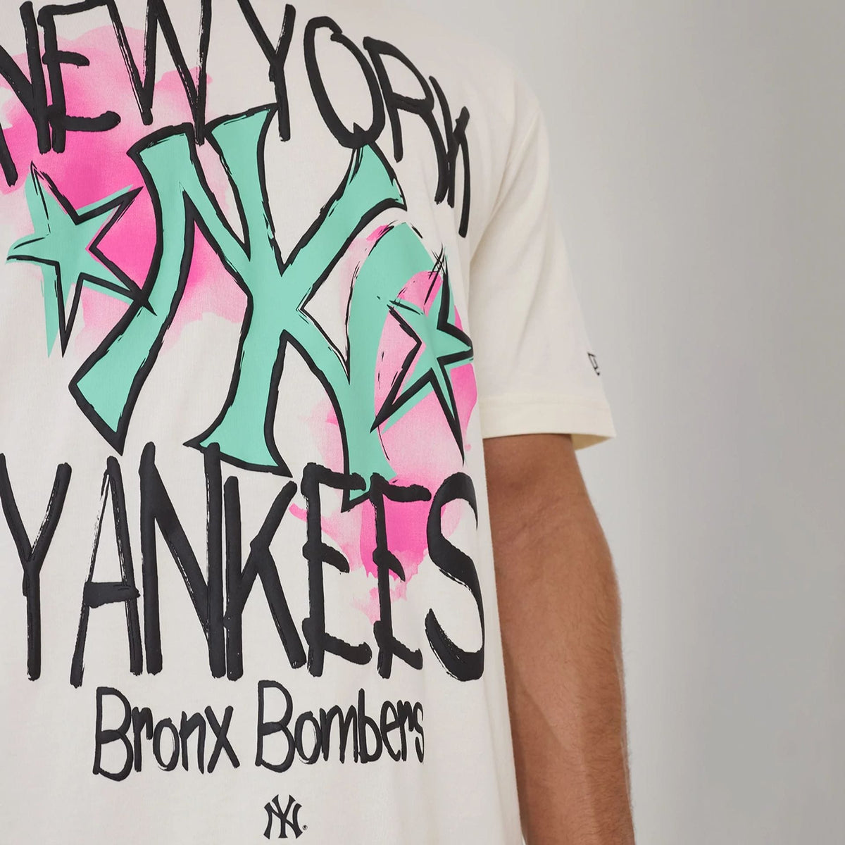 New York Yankees MLB Street Art Graphic Light Beige T-Shirt-zelvios
