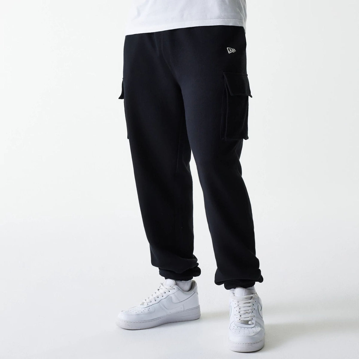New Era Black Cargo Joggers-zelvios