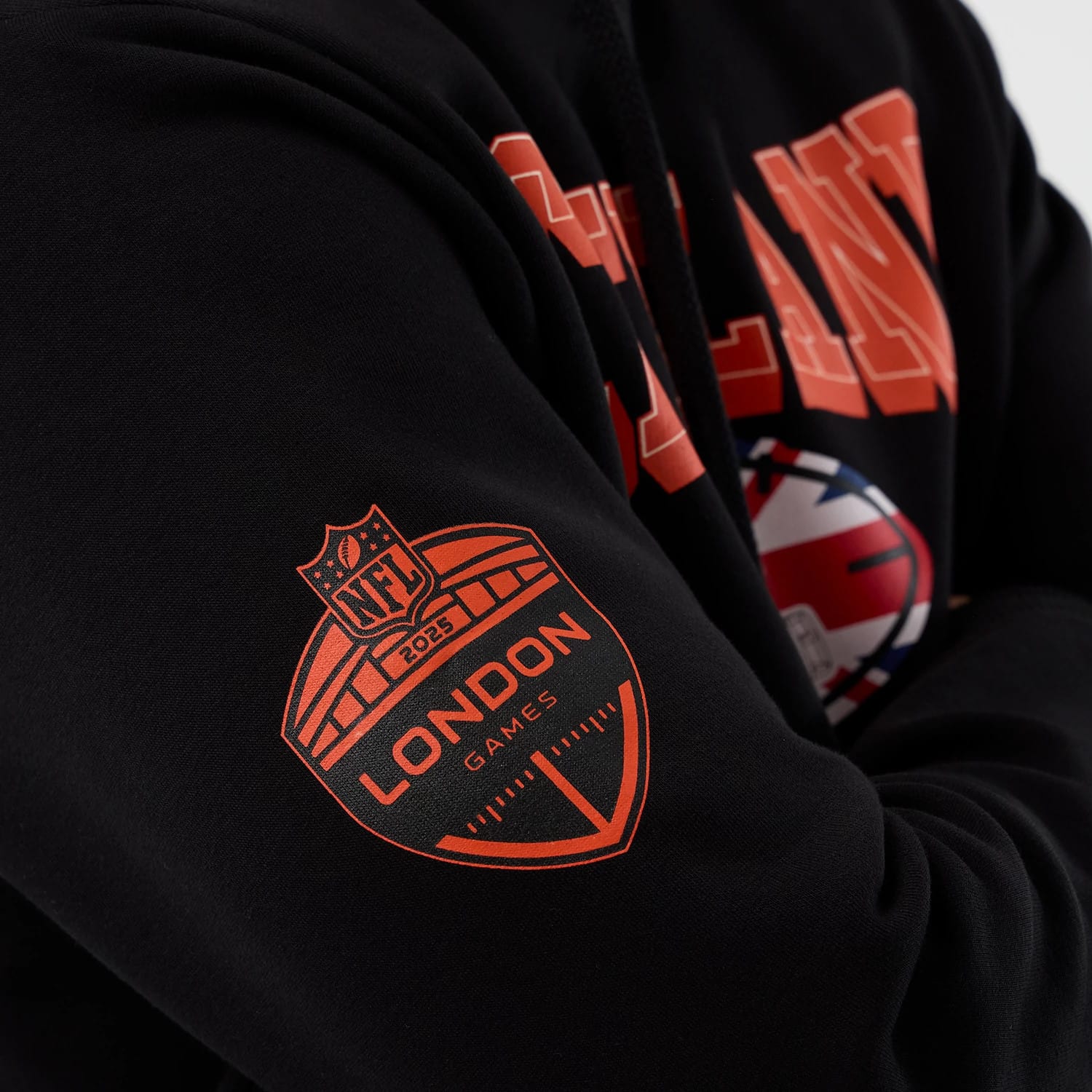 Cleveland Browns NFL International Series Games Black Pullover Hoodie-kentox