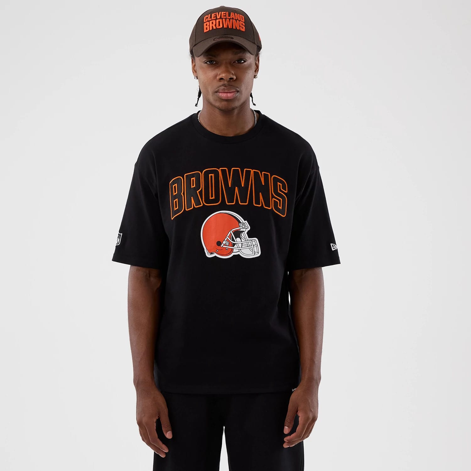 Cleveland Browns NFL International Series Games Black Oversized T-Shirt-kentox