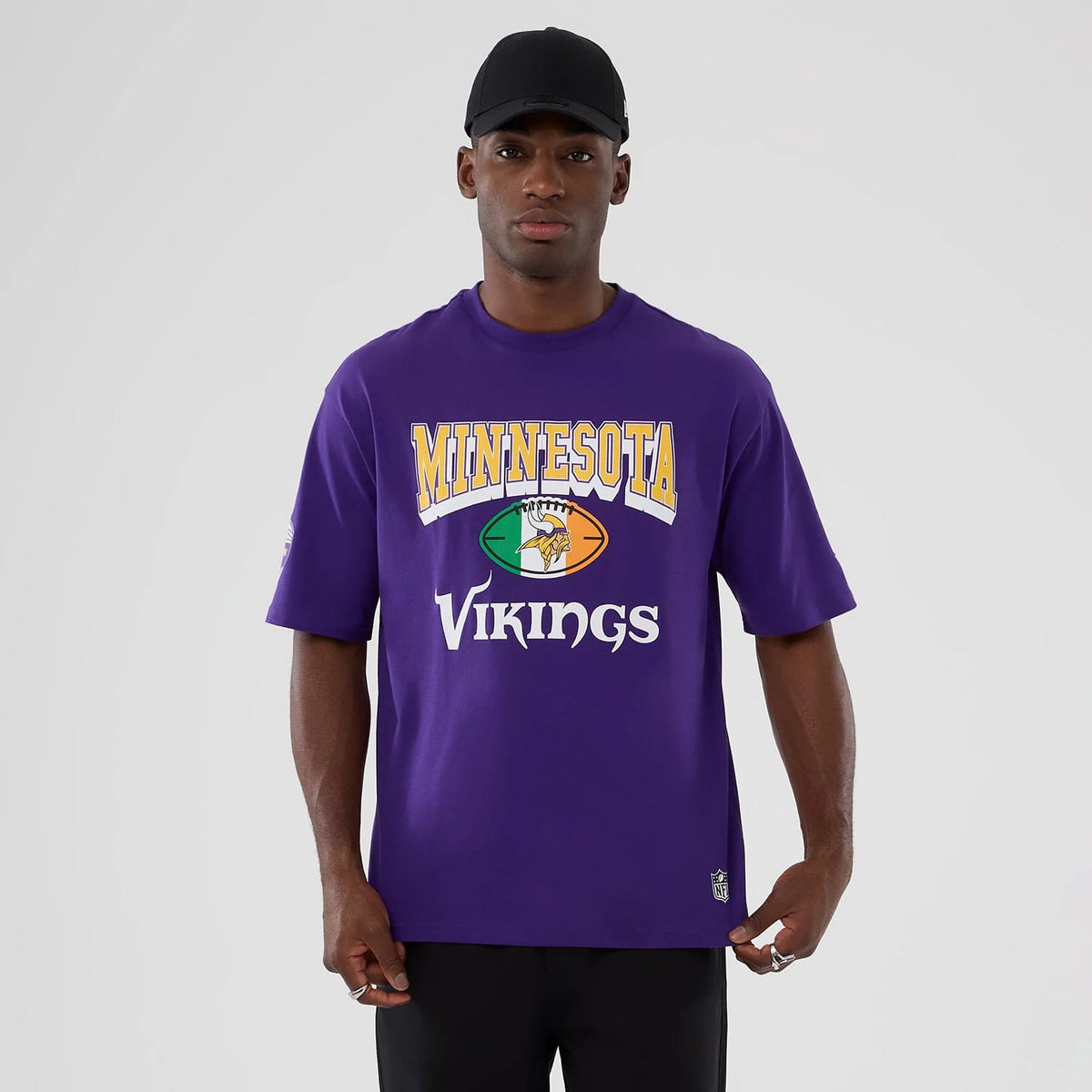Minnesota Vikings NFL International Series Games 2025 Purple Oversized T-Shirt-zelvios