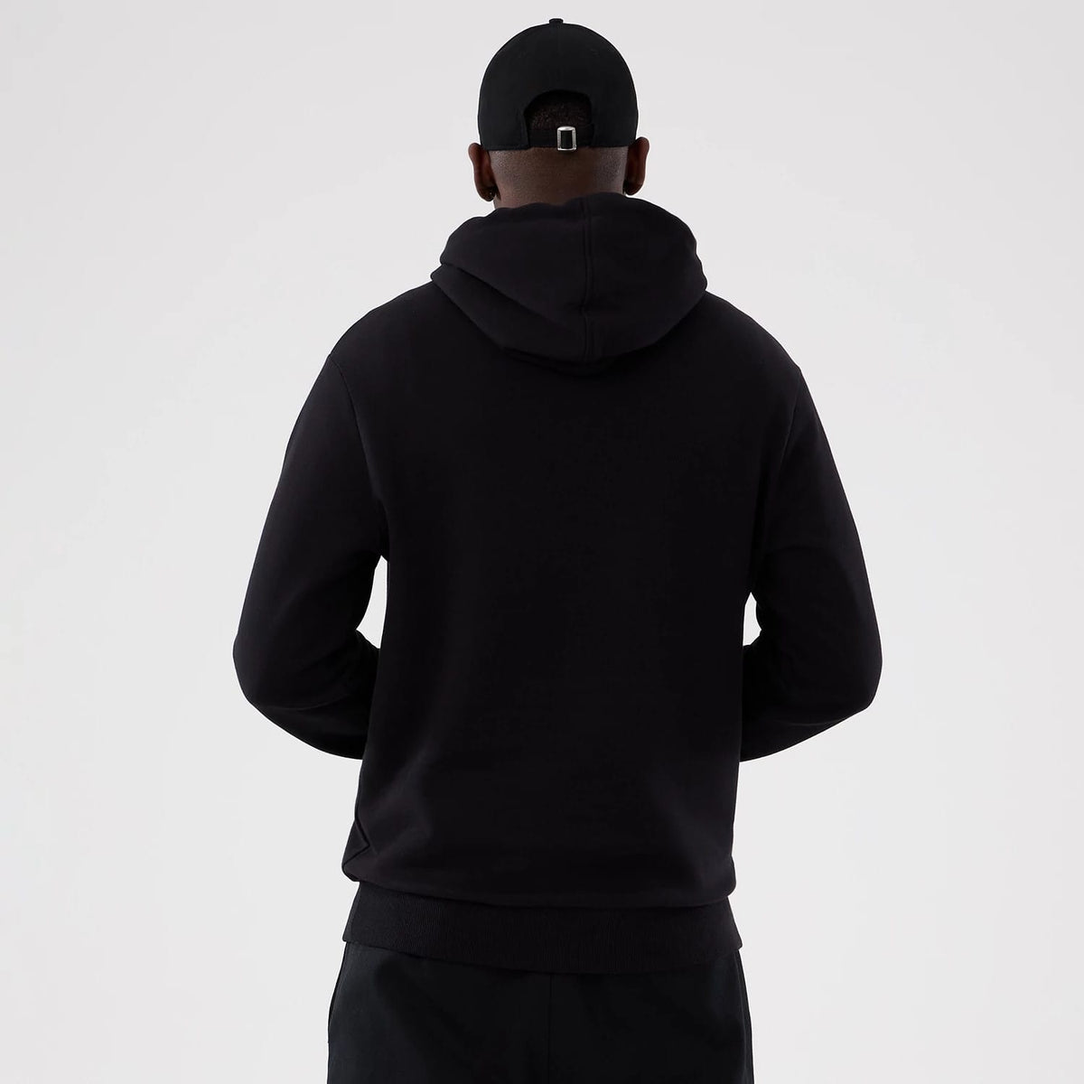 Washington Commanders NFL International Series Games 2025 Black Pullover Hoodie-zelvios