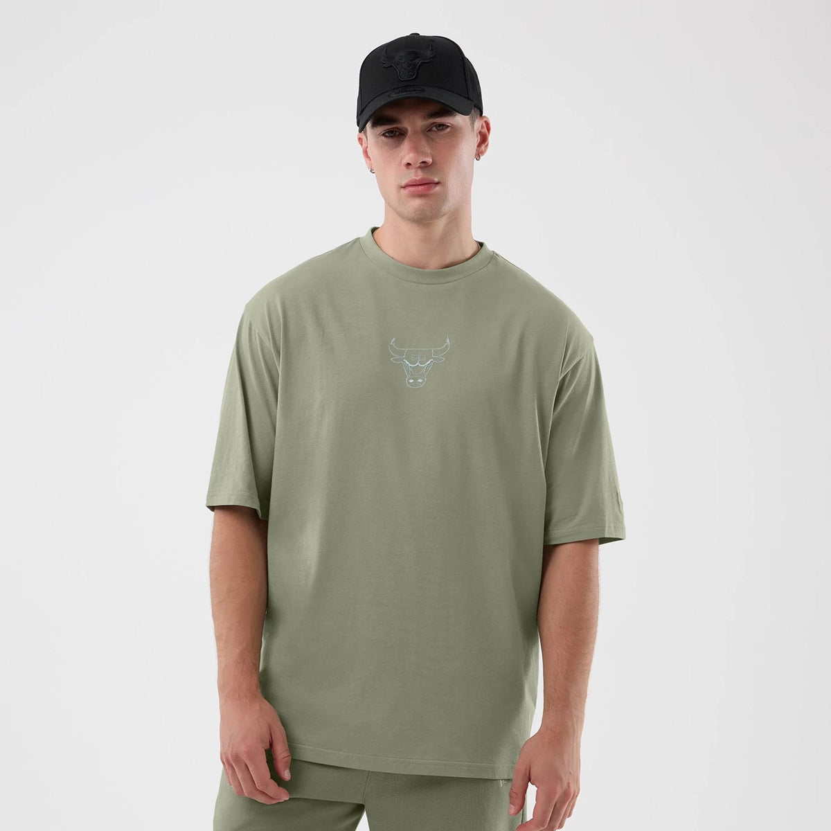 Chicago Bulls NBA League Essential Pastel Green Oversized T-Shirt-zelvios