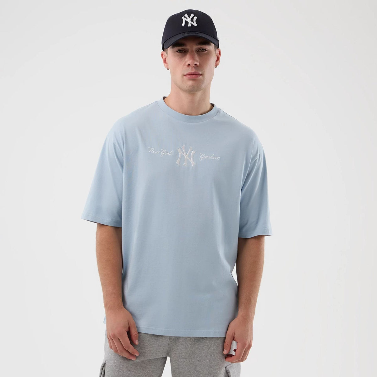 New York Yankees MLB Script Pastel Blue Oversized T-Shirt-zelvios