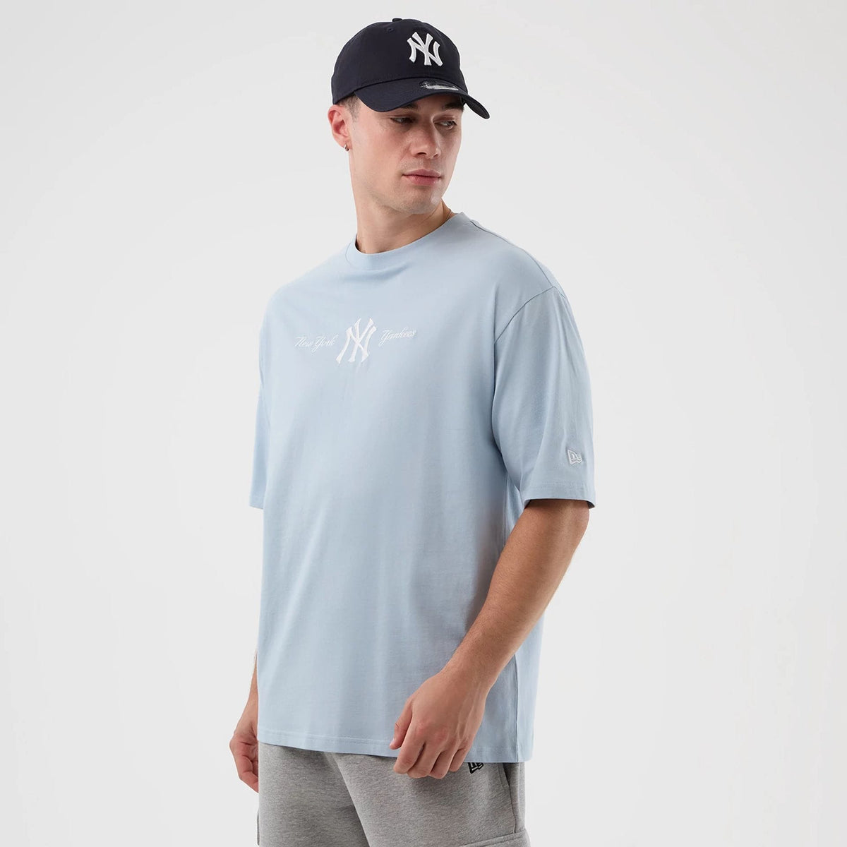 New York Yankees MLB Script Pastel Blue Oversized T-Shirt-zelvios