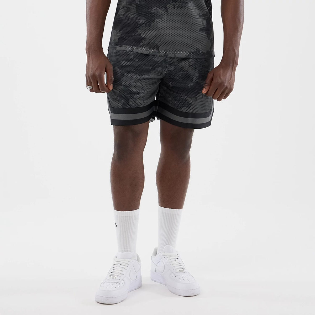 New Era All Over Print Mesh Black Camo Shorts-zelvios