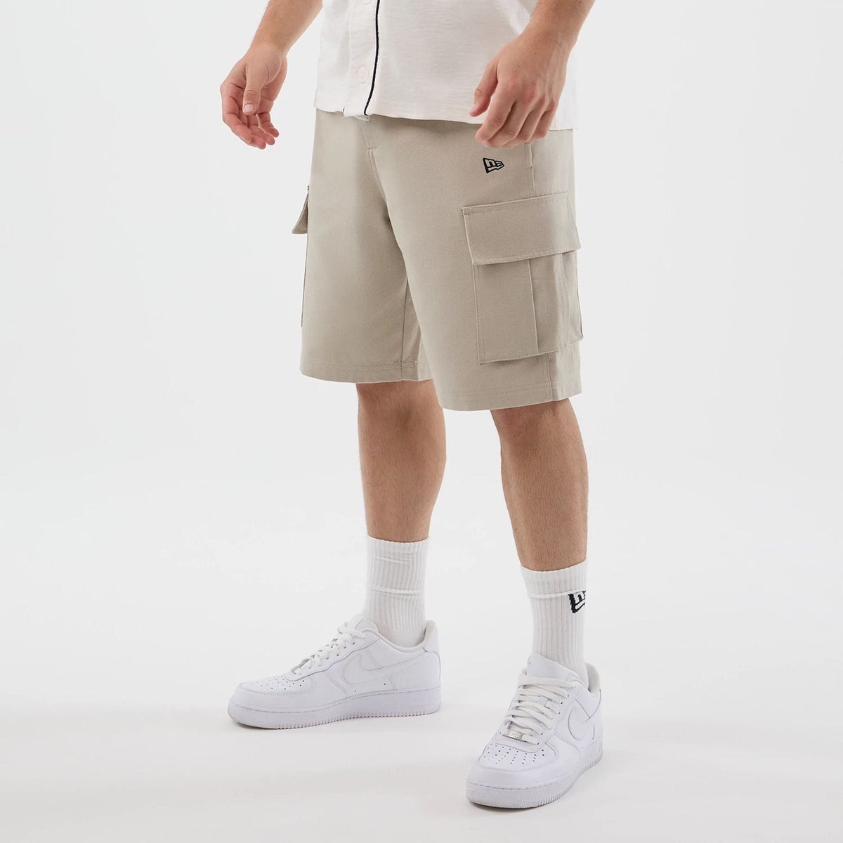 New Era Light Beige Cargo Shorts-zelvios