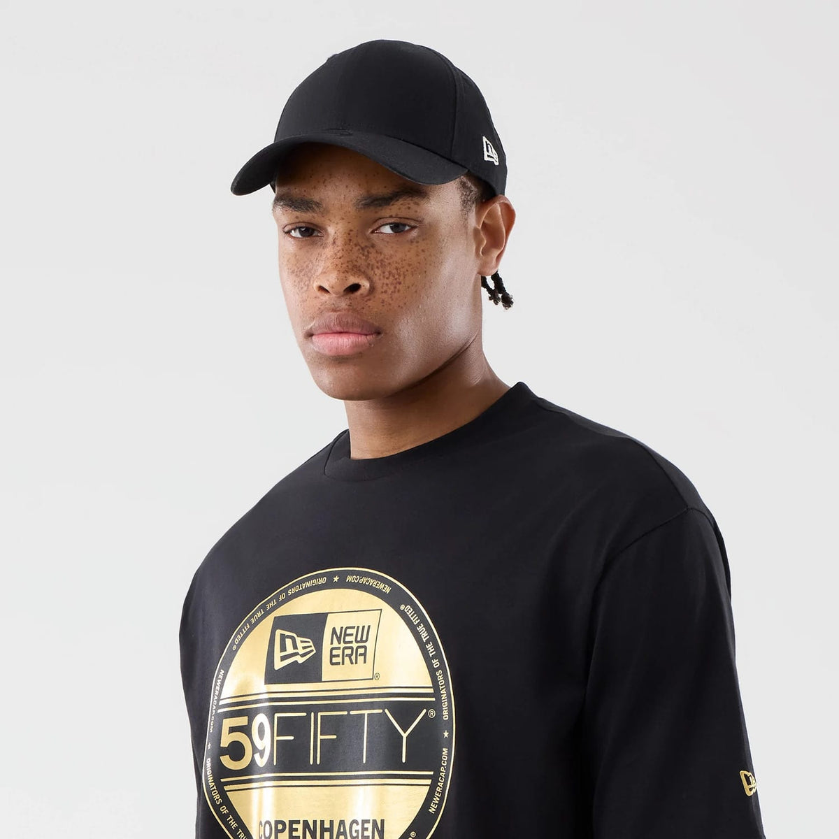 New Era Sticker Copenhagen Black Oversized T-Shirt-zelvios