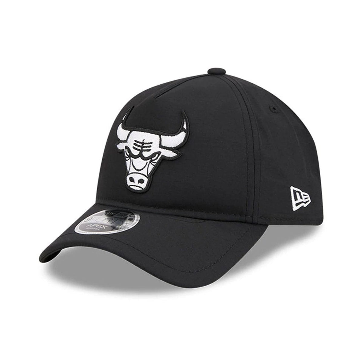Bulls NBA Quickstrike Black 9FORTY Apex Adjustable Cap-zelvios