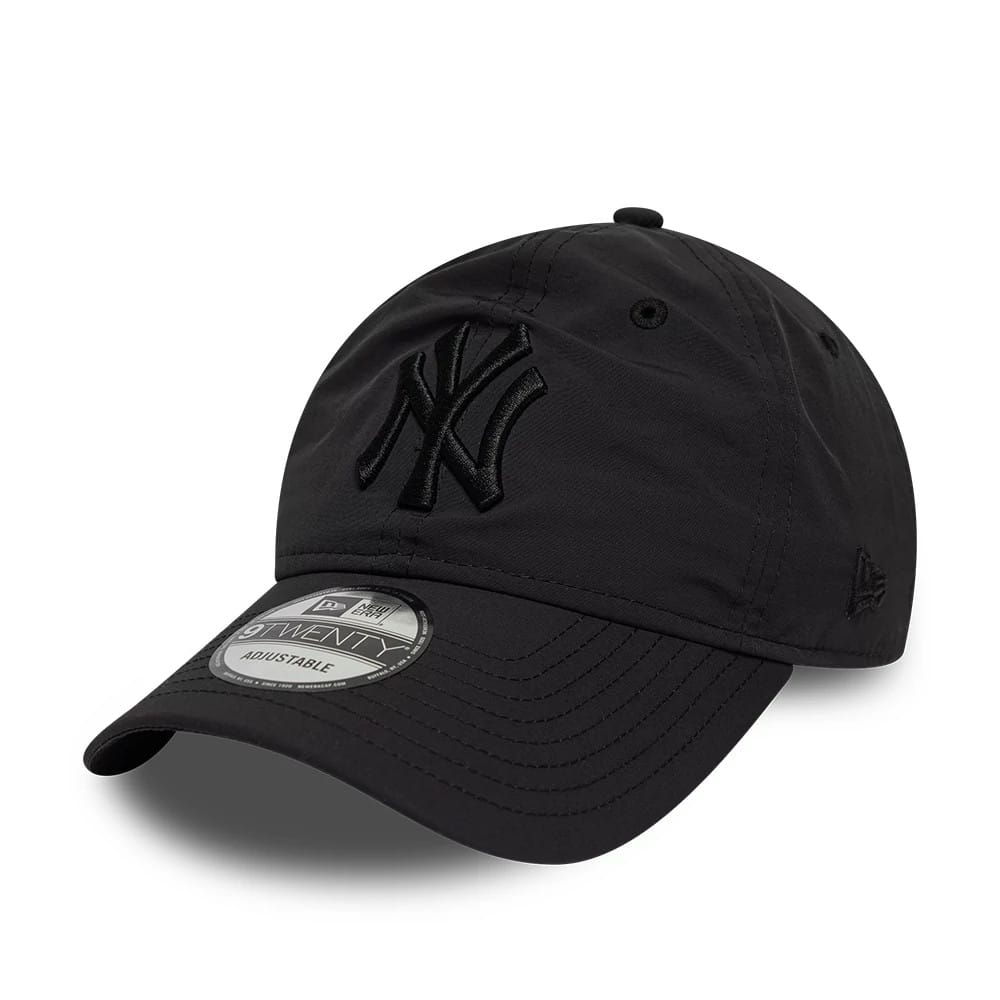 New York Yankees MLB Recycled Black On Black 9TWENTY Adjustable Cap-zelvios