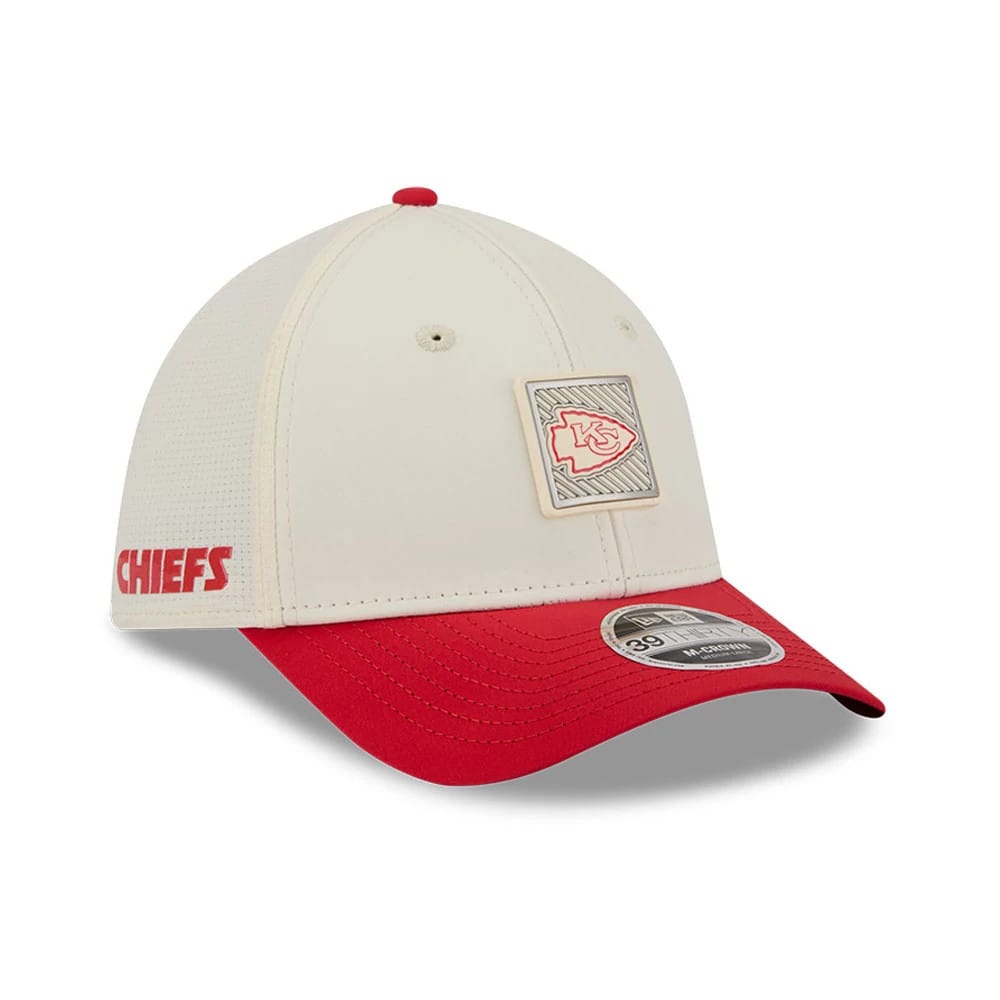Kansas City Chiefs NFL Training 2026 White 39THIRTY M-Crown Stretch Fit Cap-zelvios