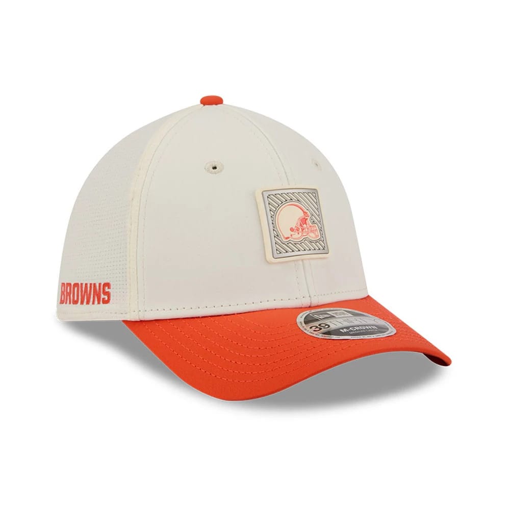 Cleveland Browns NFL Training 2026 White 39THIRTY M-Crown Stretch Fit Cap-kentox