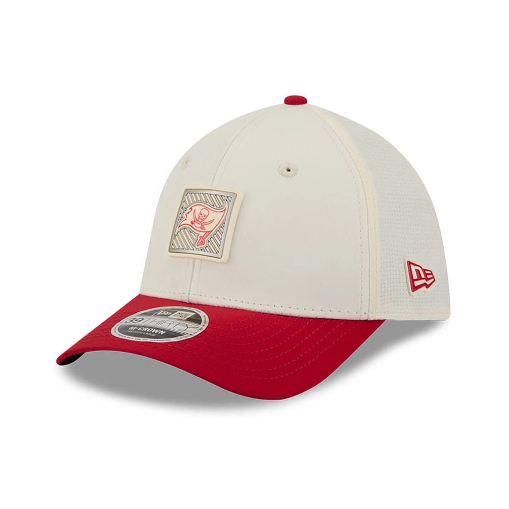 Buccaneers NFL Training 2026 White 39THIRTY M-Crown Stretch Fit Cap-zelvios