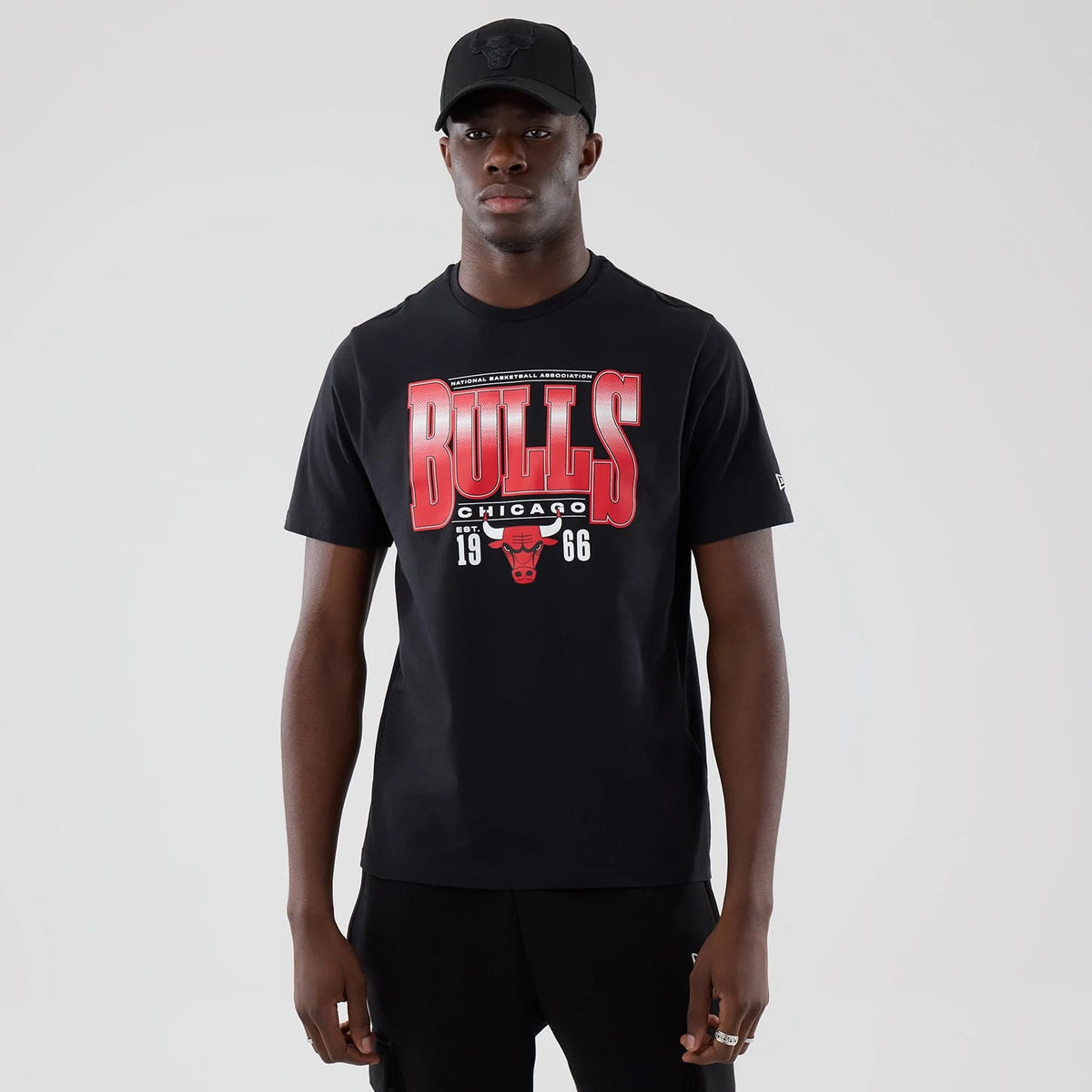 Chicago Bulls NBA Arch Graphic Black T-Shirt-zelvios