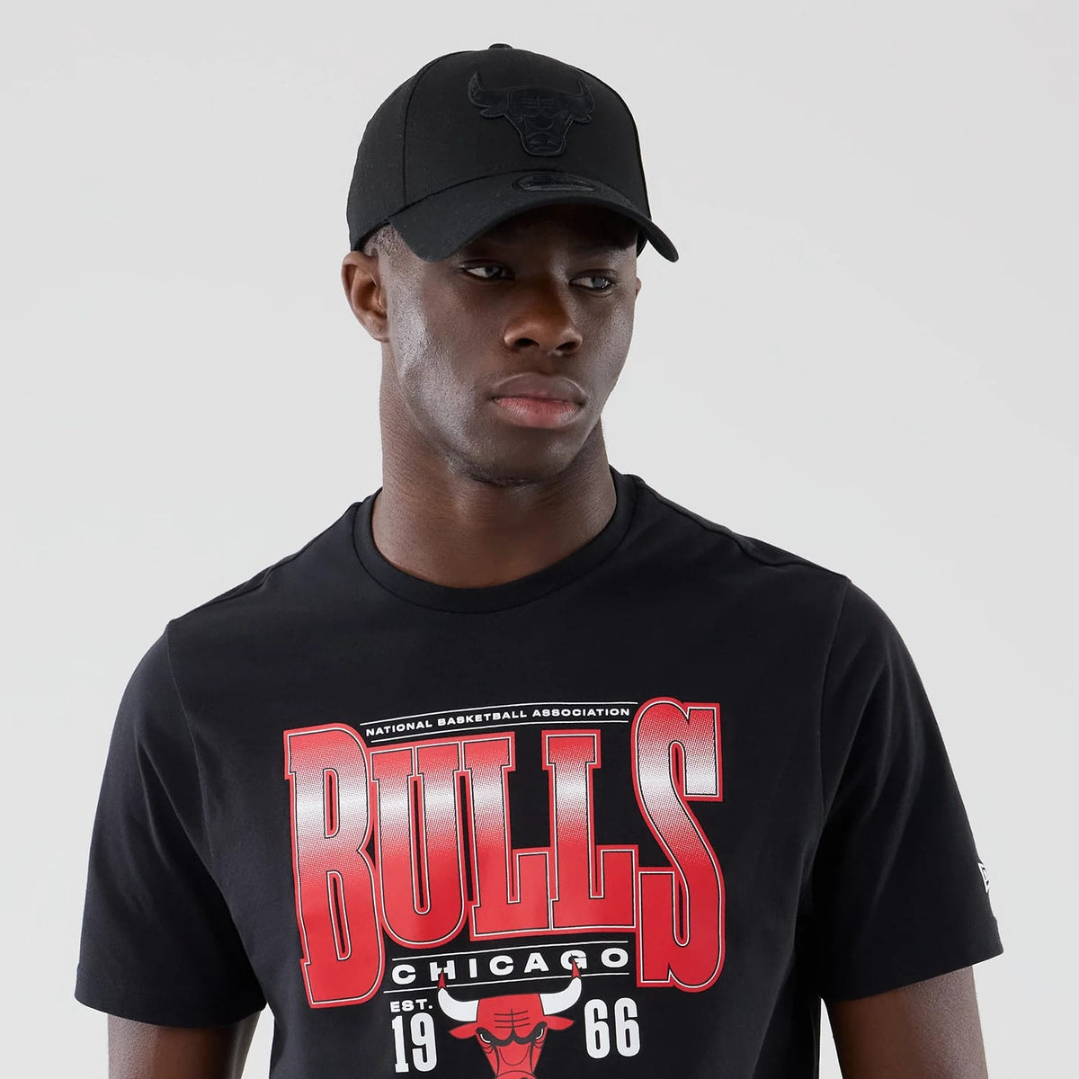 Chicago Bulls NBA Arch Graphic Black T-Shirt-zelvios