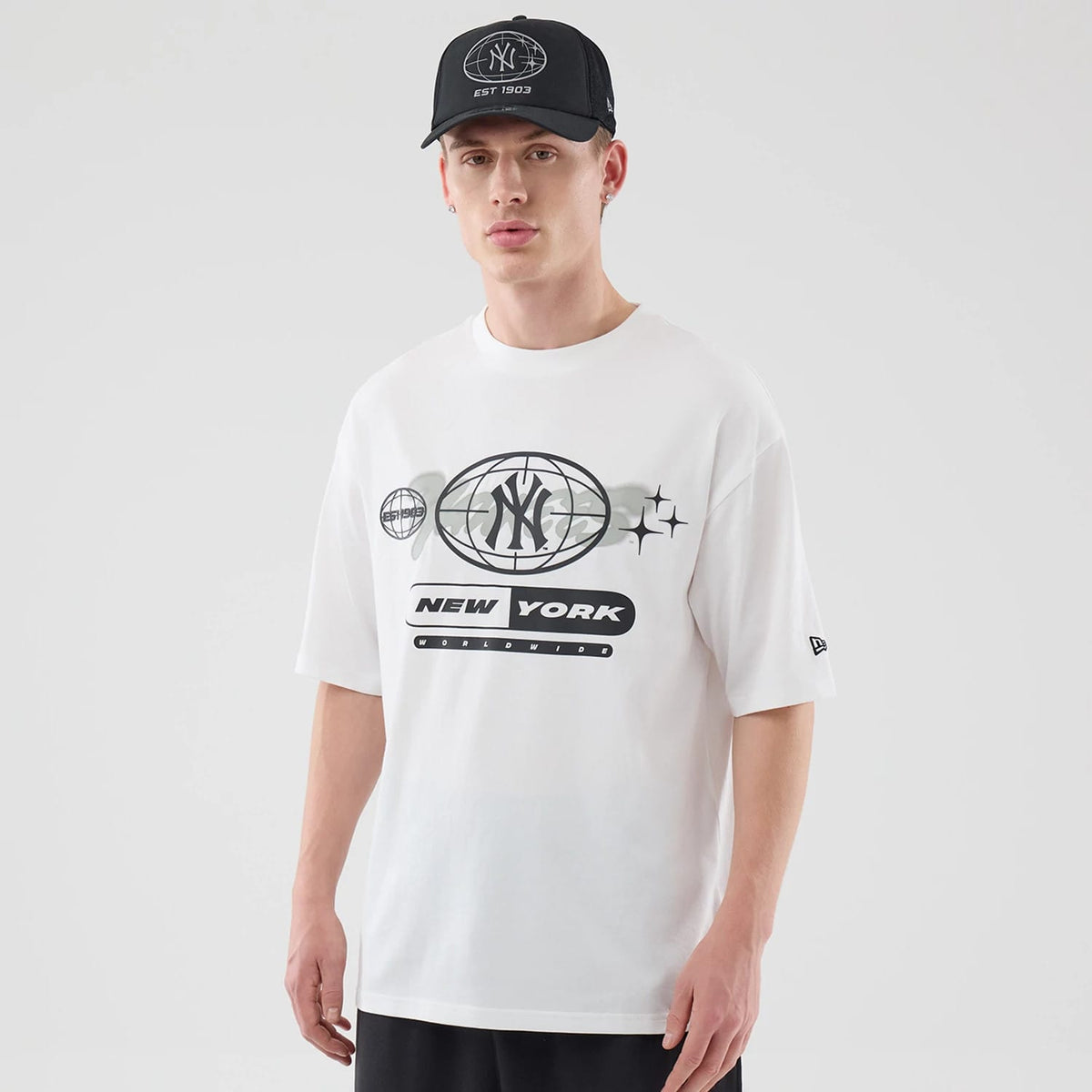 New York Yankees MLB Logo Graphic White Oversized T-Shirt-zelvios