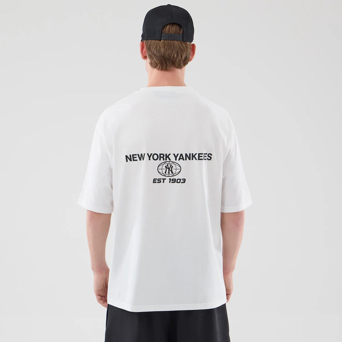 New York Yankees MLB Logo Graphic White Oversized T-Shirt-zelvios