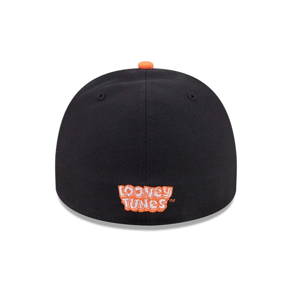 Bugs Bunny Looney Tunes Chasin Carrots Black 59FIFTY A-Frame Fitted Cap-zelvios